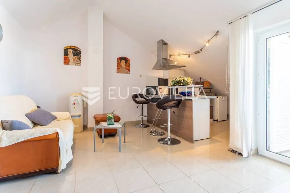 novalja, kuća s 10 apartmana blizu centra s pogledom na more - slika 8