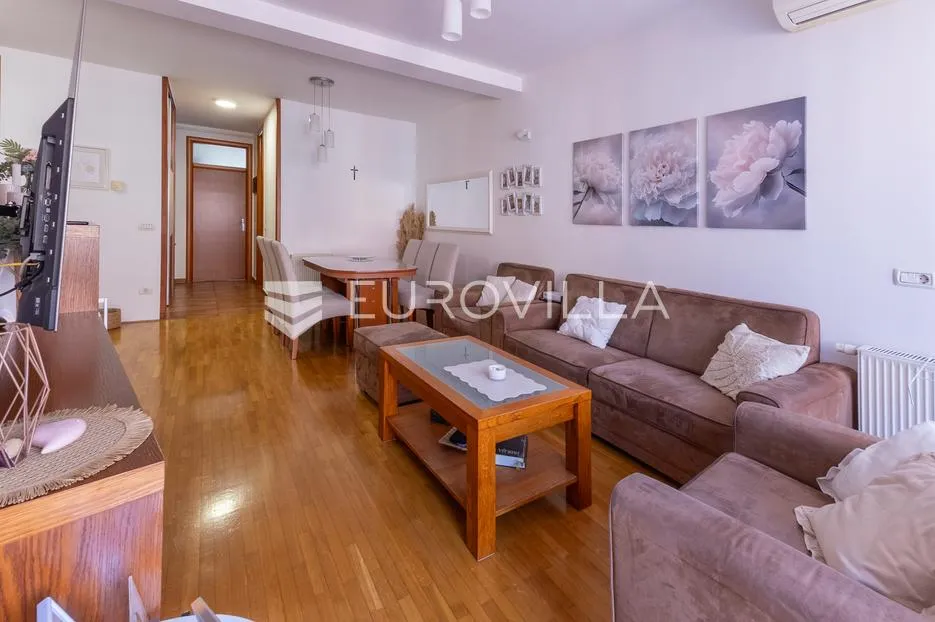 Slavonski Brod, trosoban stan 72 m² u centru - Centar