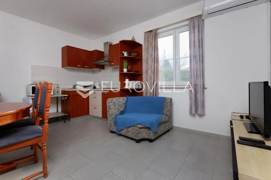 senj, kuća 160 m² s vrtom i pogledom na more - slika 10