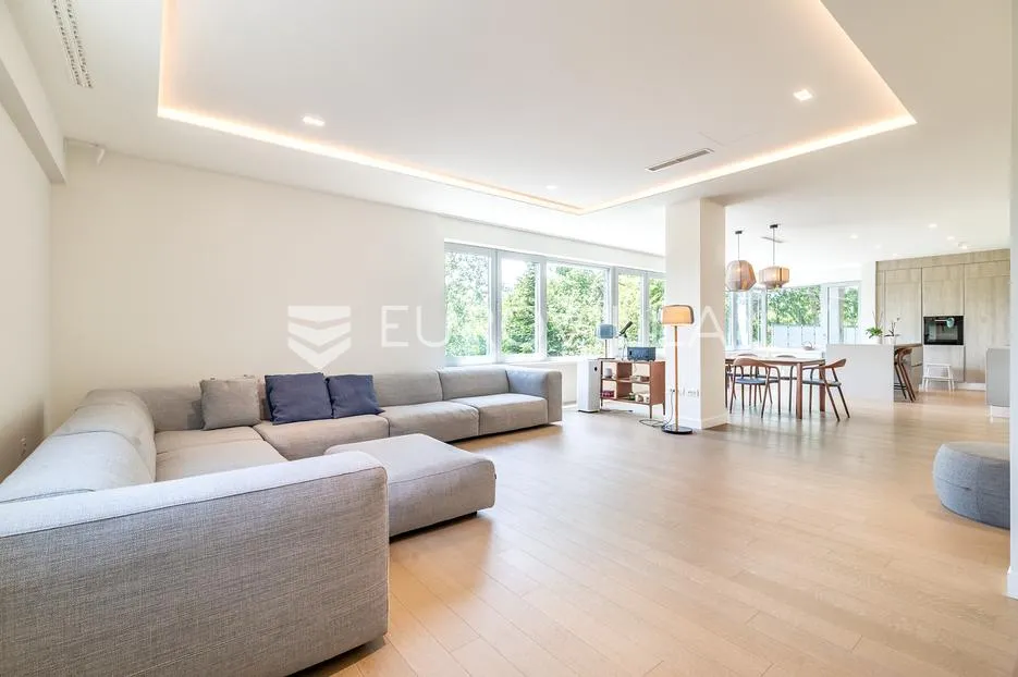šalata, novogradnja, luksuzan četverosoban stan s vrtom, wellness, apartman - slika 2
