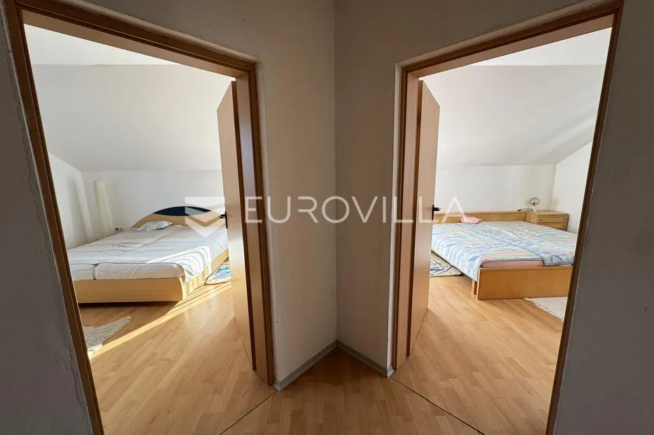 mandićevac, prekrasna katnica 150 m2 na zemljištu od 2854 m2 - slika 13
