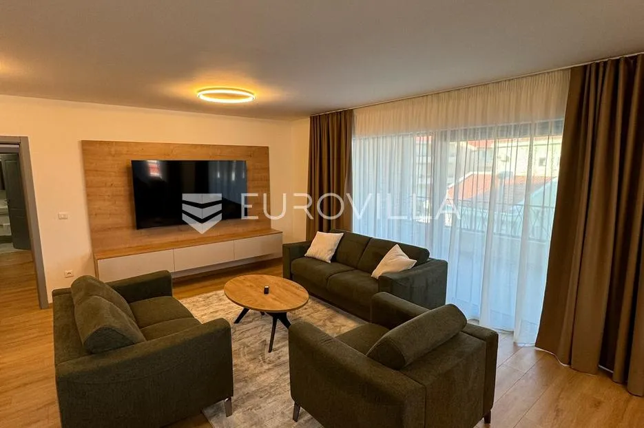baška voda, novogradnja, useljiv, namješten, trosoban stan veličine 101, 50 m² - slika 4