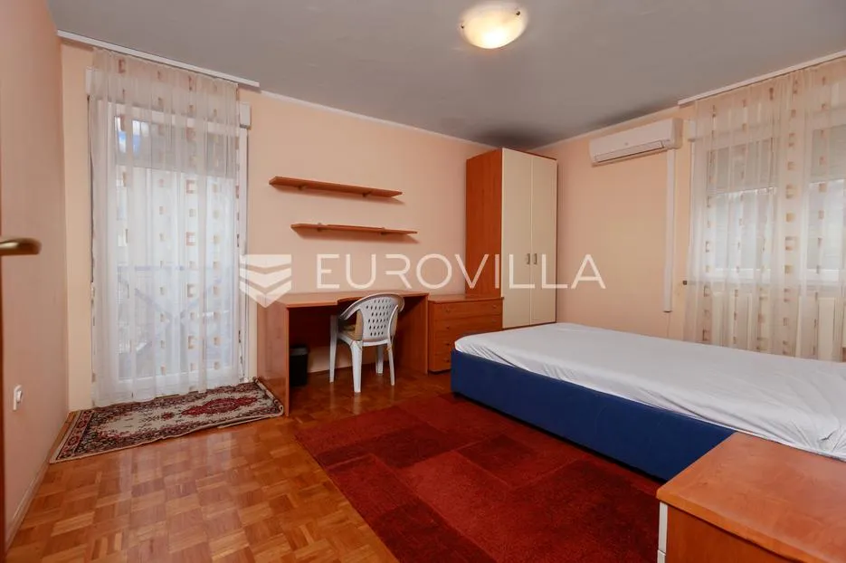 rijeka, krnjevo, komforan uređen stan površine 82 m², lođa - slika 16