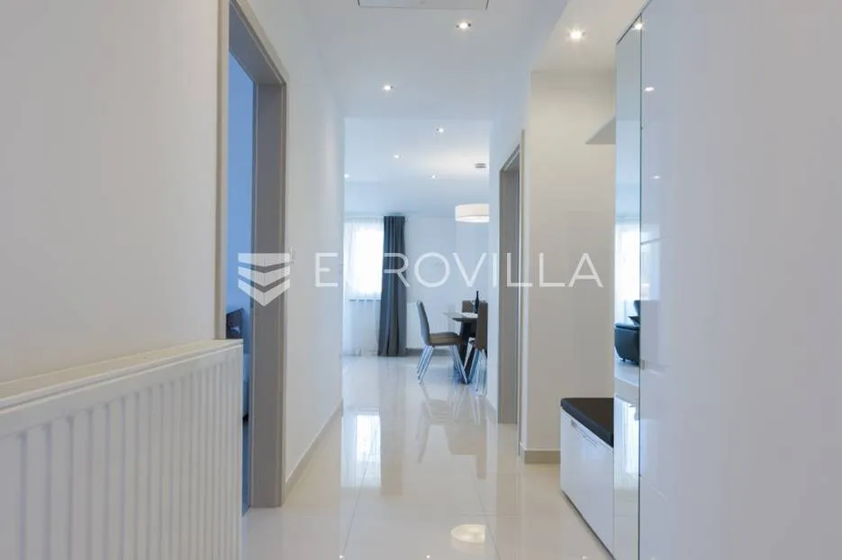 medulin, moderan dvosoban stan 95m2, 500 m od mora - slika 29