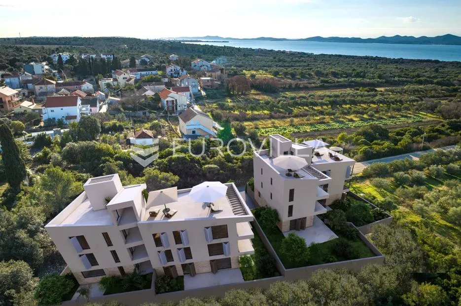 zadar, petrčane, luksuzan četverosoban stan s pogledom na more - slika 7