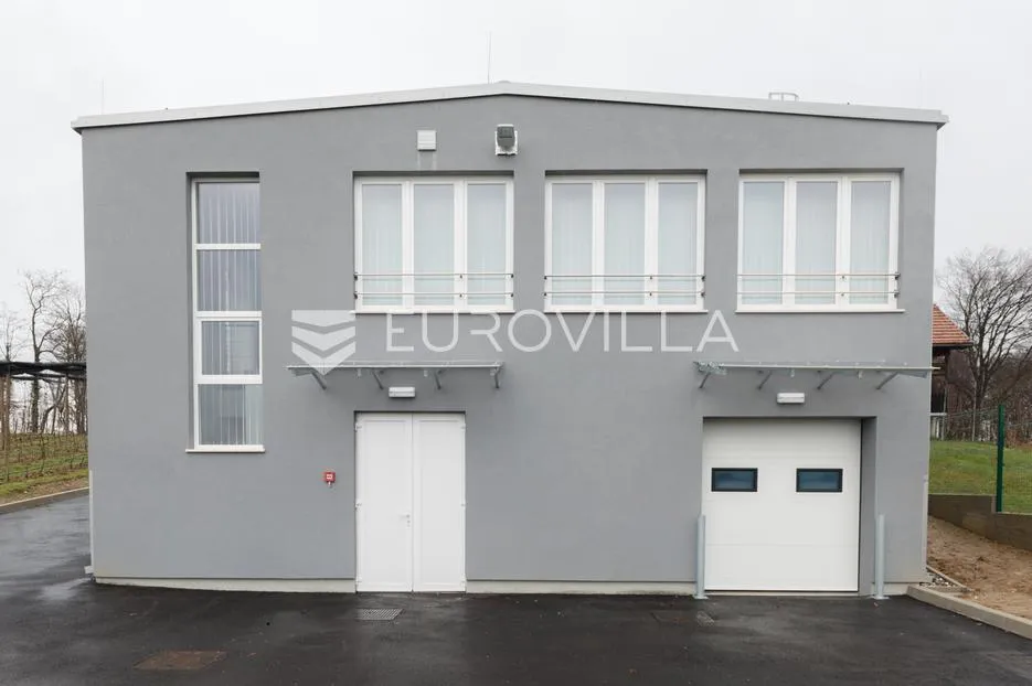Zelina, proizvodna hala od 540 m² s okućnicom od 1000 m² i voćnjakom - Donja Zelina, Sveti Ivan Zelina