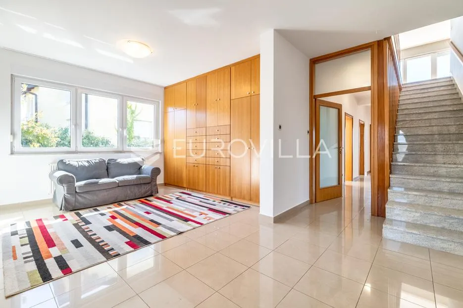 zagreb, gornje prekrižje, šestinski vrh, prekrasna kuća sa panoramskim pogledom, 240 m² - slika 8