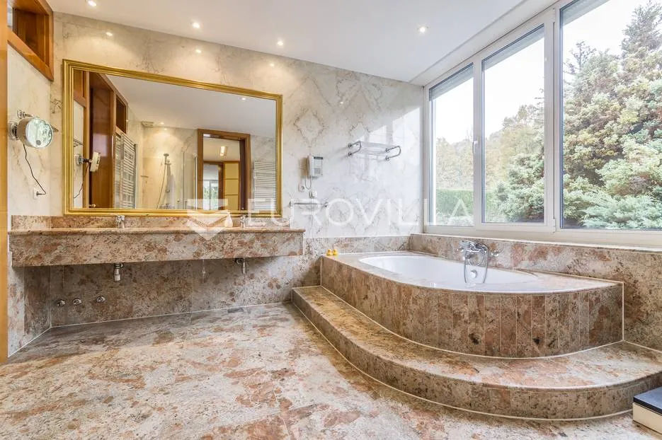 zagreb, mlinovi, luksuzna vila 860 m² na zemljištu 2600 m² - slika 12