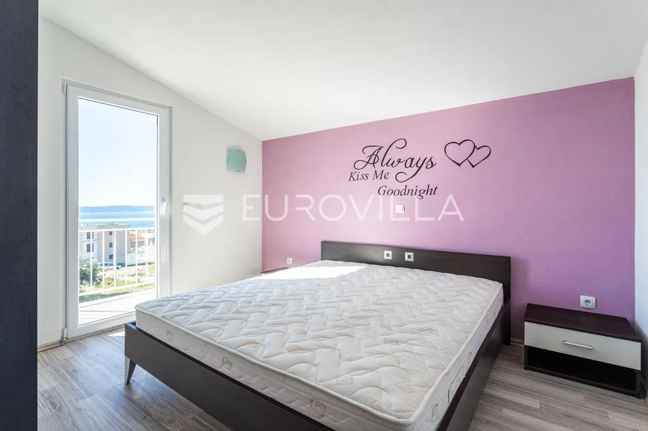 kaštel sućurac, kuća s tri stambene jedinice - slika 3