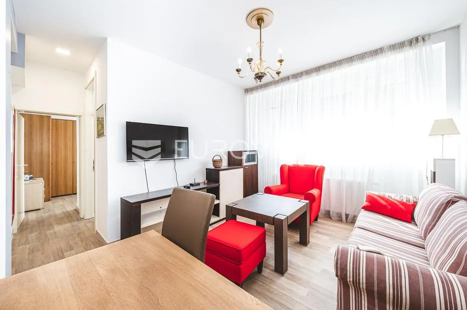 zagreb, maksimir, trosoban stan 54 m², prvi najam - slika 2