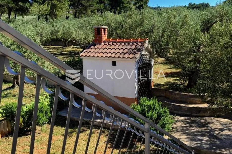 brač, splitska, apartmanska kuća s pogledom - slika 14