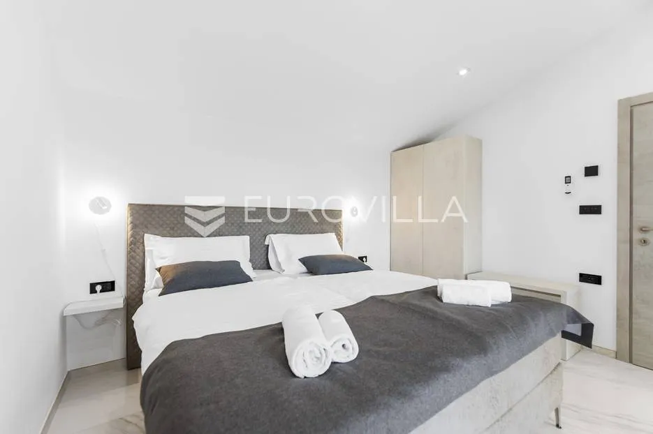 istra, vrh, villa s predivnim panoramskim pogledom - slika 7