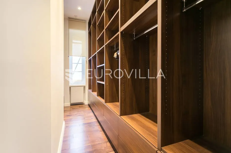 zagreb, tomislavov trg, luksuzno uređen peterosoban stan 181 m² - slika 8