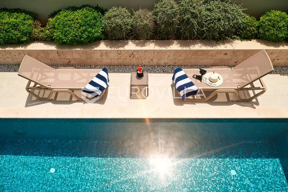 trogir - marina, luksuzna vila s bazenom i wellnessom - slika 19