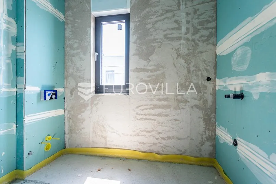 makarska, ekskluzivan penthouse s bazenom i panoramskim pogledom na more - slika 9