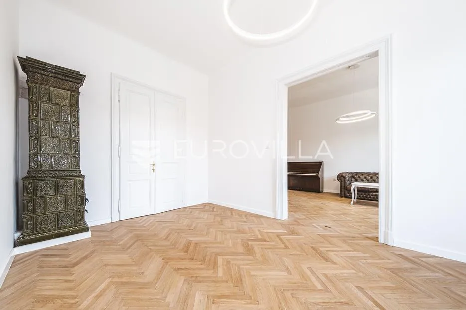 zagreb, svačićev trg, funkcionalan ured 100 m² - slika 6