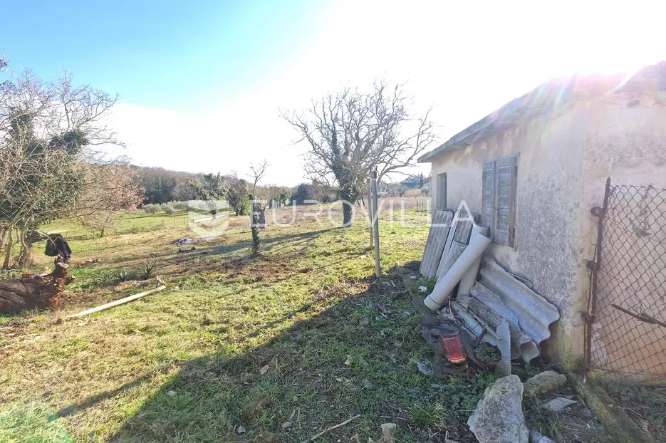 pula, vintijan, poljoprivredno zemljište 2533 m² s ucrtanim objektom 35 m² - slika 2