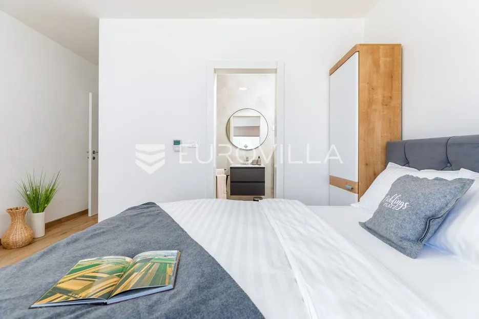 istra, fažana elegantna samostojeća vila s pogledom na brijune - slika 71