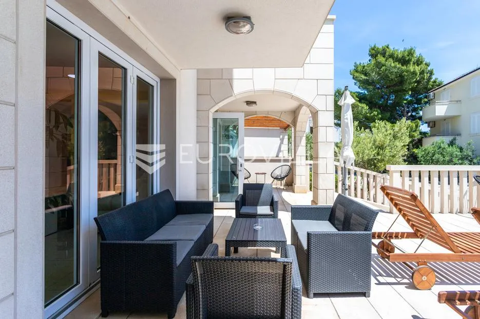 brač, bol, manji obiteljski hotel s restoranom, 1.000 m² - slika 27