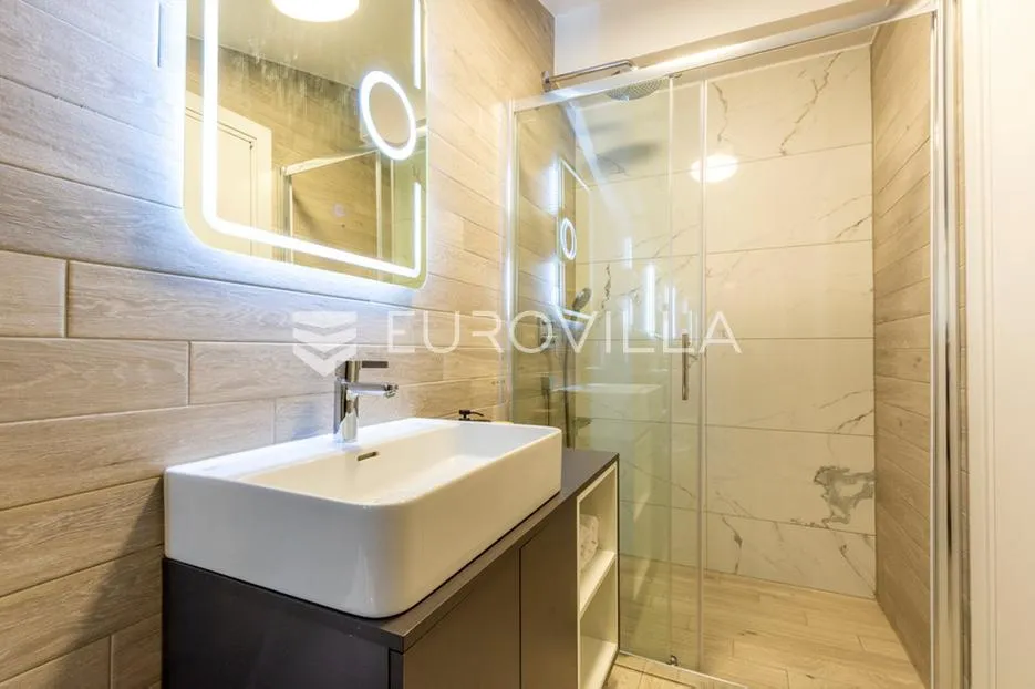 dugi rat, jesenice, penthouse s pogledom na more - slika 13