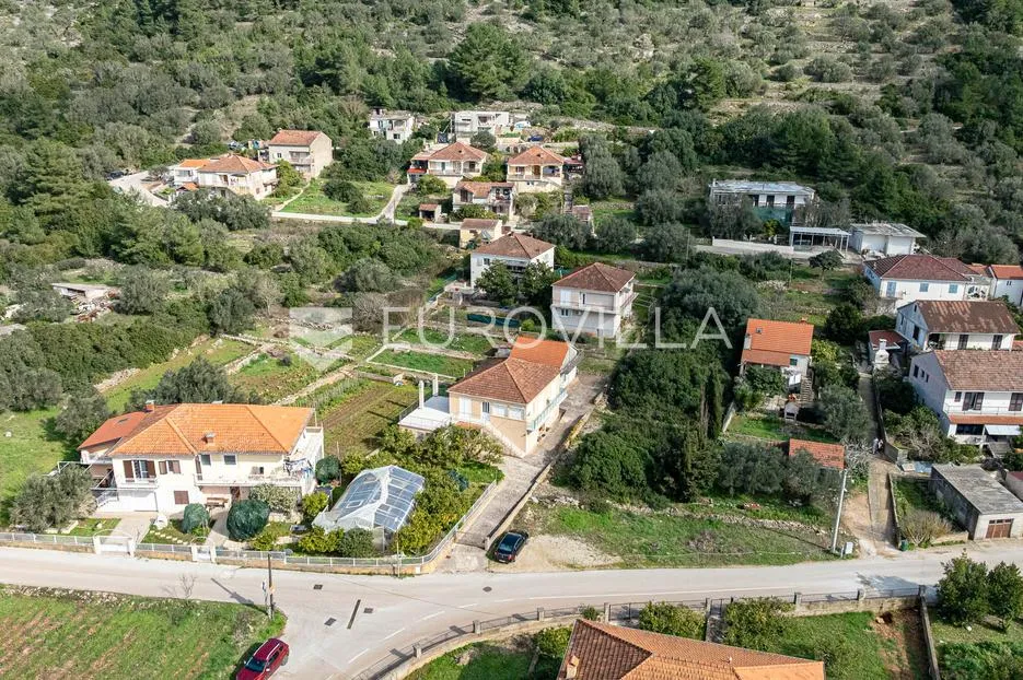 otok korčula, vela luka, građevinsko zemljište u centru mjesta - slika 8