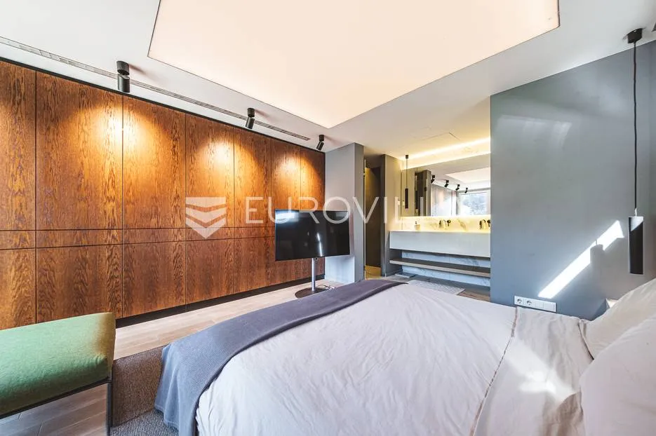 zagreb, mlinovi, luksuzan četverosoban stan 138 m² u duplex kući s garažom - slika 24