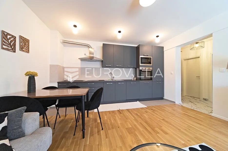 osijek, centar, prvi najam dvosobnog stana s parkirnim mjestom, 46 m² - slika 12