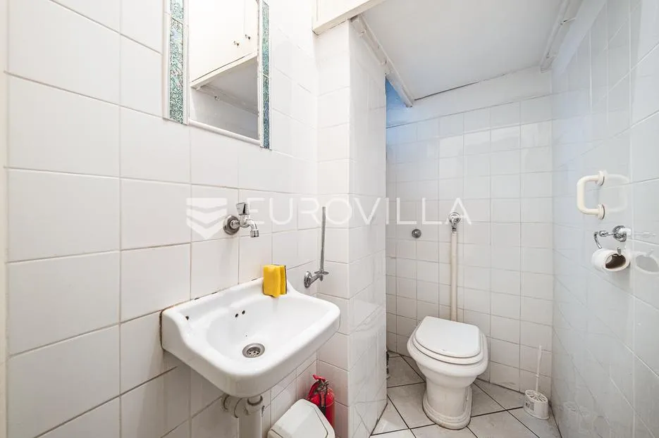 zagreb, centar, prostran troiposoban stan/ ured 103 m² na prestižnoj lokaciji - slika 11