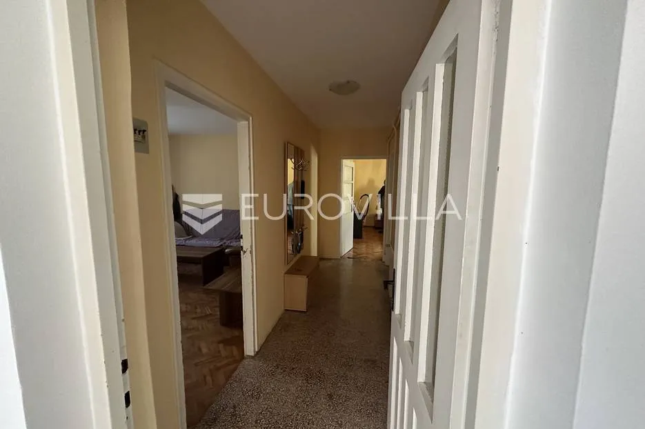 istra, pula - dvojna kuća nkp 150 m2 u neposrednom centru grada - slika 8