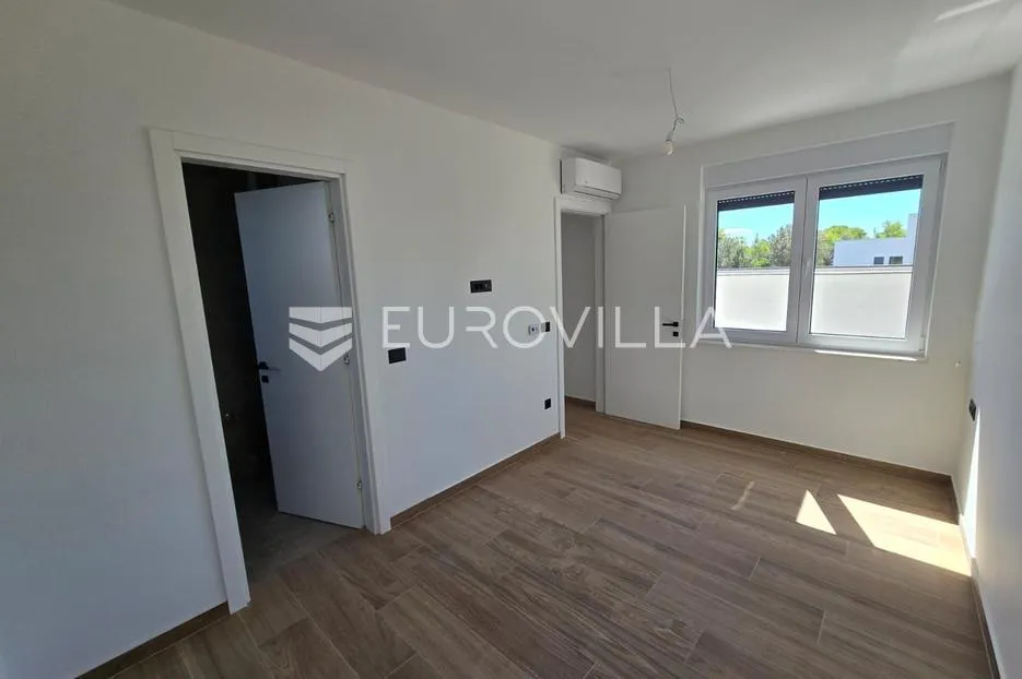 zadar, petrčane, penthouse s krovnom terasom i pogledom na more - slika 10