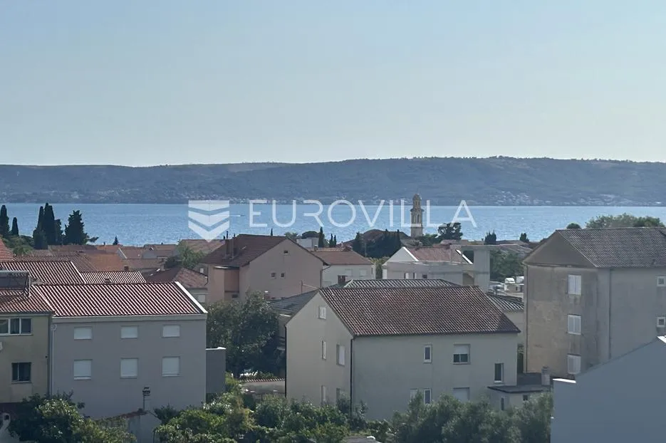 Kaštel Lukšić, četverosobni penthouse neto korisne površine od 112,08 m² s krovnom terasom - Kaštel Lukšić, Kaštela