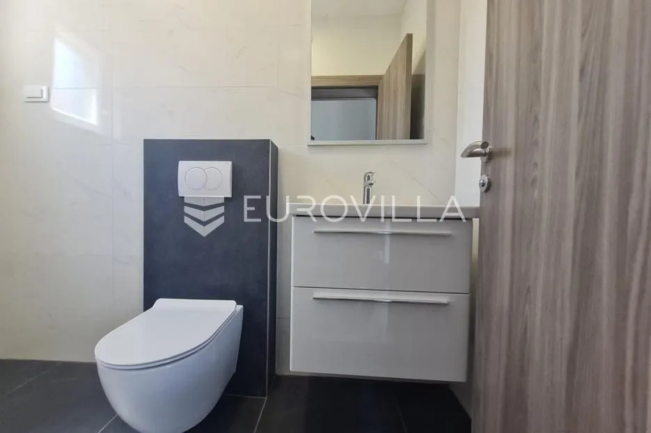 vir, luksuzna vila s bazenom i krovnom terasom, pogled na more iz svih prostorija - slika 17