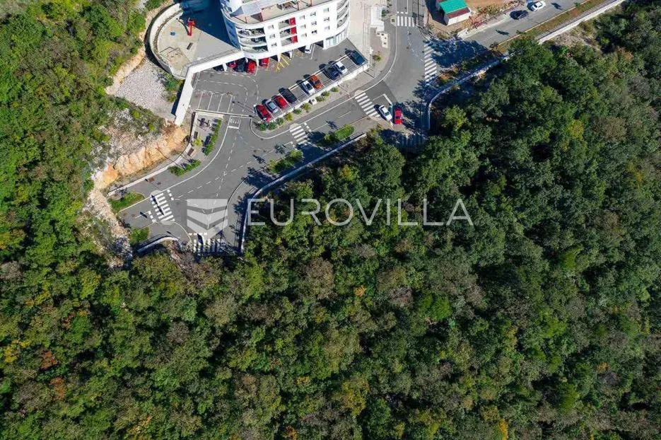 Martinkovac, veliki građevinski teren od 1175 m² s pogledom na more. - Rijeka