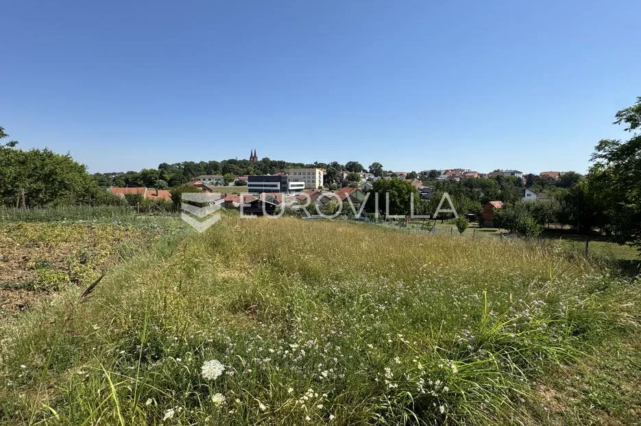 Đakovo, atraktivno građevinsko zemljište 1174 m2