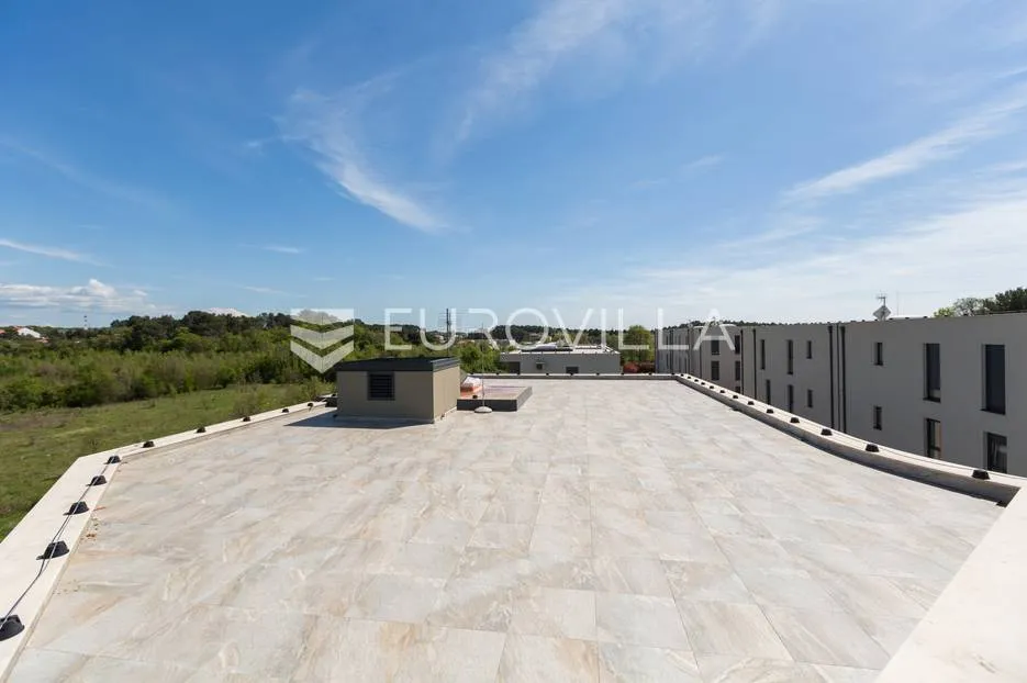 istra, poreč, trosoban penthouse 177 m2 - 800 m od mora - slika 26