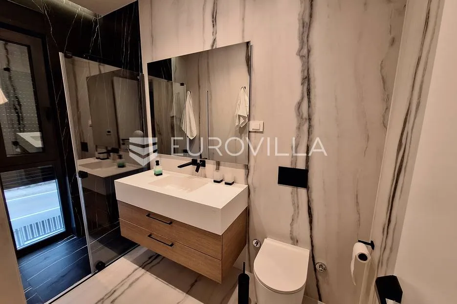 opatija, centar, luksuzan dizajnerski penthouse s neto korisnom površinom od 250 m² s bazenom - slika 7