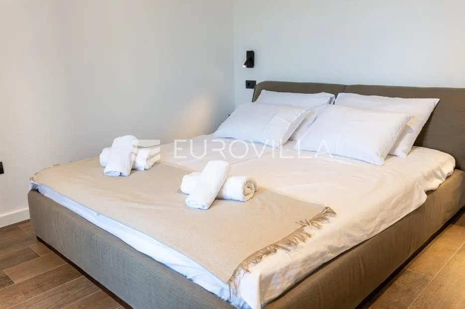 istra, momjan, moderna kamena vila - slika 29