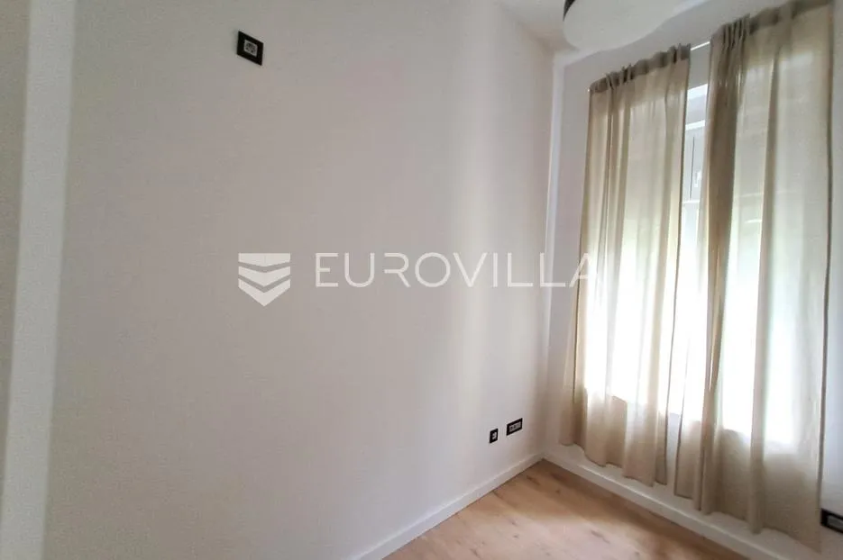 zagreb, palmotićeva, moderan četverosoban stan 88 m² - slika 14