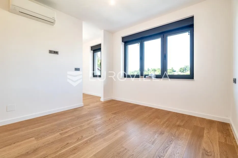 zagreb, šestine, luksuzan četverosoban stan s bazenom, novogradnja, nkp 181 m2 + 2 vpm - slika 6