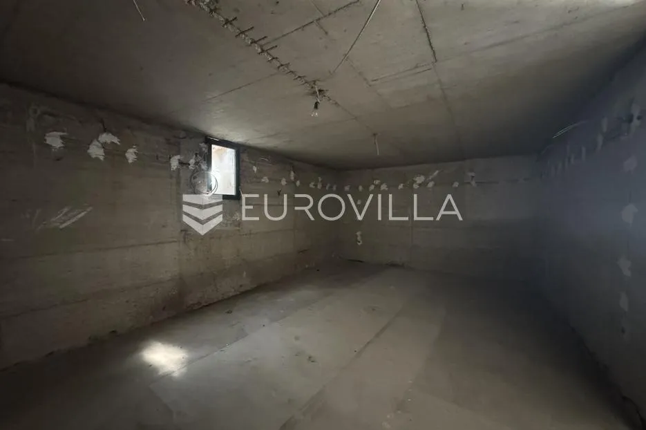 zagreb, sveti duh, roh bau dvoetažni ulični poslovni prostor 96 m2 - slika 8