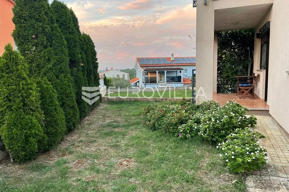 istra, poreč, najam stana sa dvije spavaće sobe 67,13 m² sa terasom i vrtom - slika 10