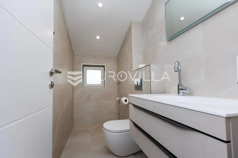 crikvenica, trosoban stan nkp 68 m² s panormaskim pogledom na more - slika 13