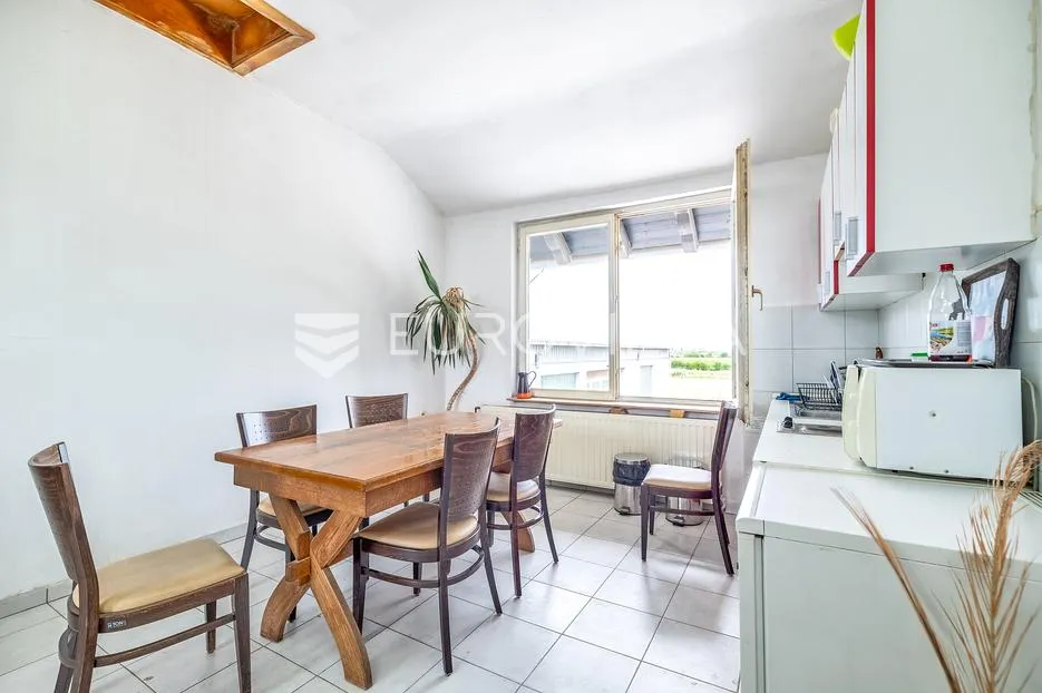 velika gorica, uredsko skladišno proizvodna hala 1600 m² na parceli 3580 m² - slika 8