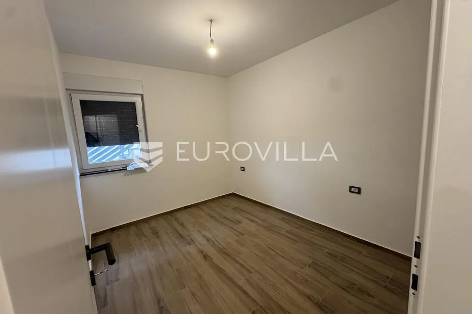 pag, šimuni, dvosoban apartman s vrtom 120 m od mora - slika 9
