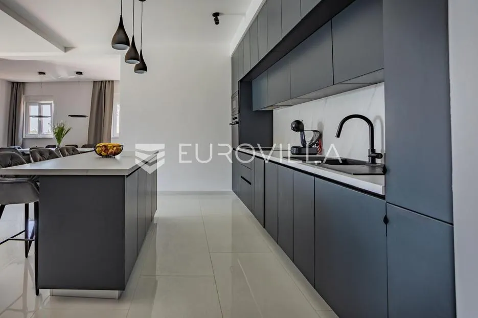 zadar, maslenica, luksuzna villa kraj mora - slika 7