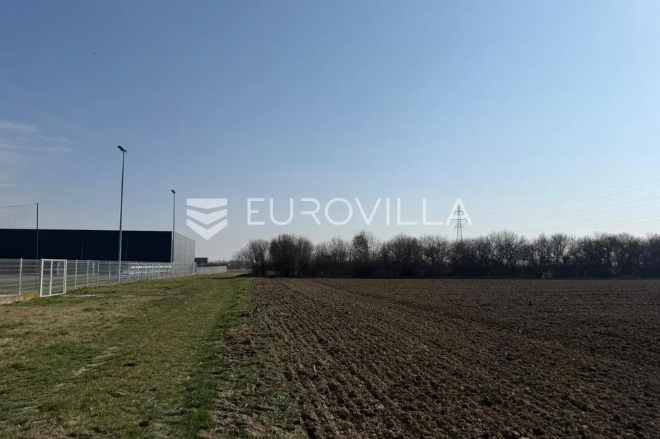 đakovo, industrijska zona, zemljište s pripremom za solarnu elektranu - slika 3