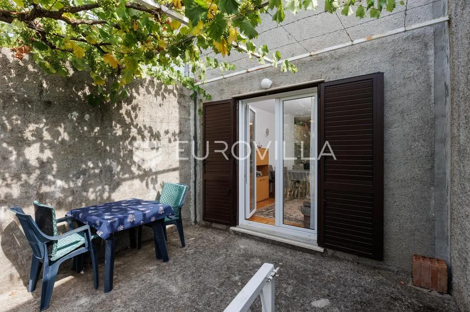 dubrovnik, zvekovica, dvoetažni stan s vrtom na mirnoj lokaciji - slika 14