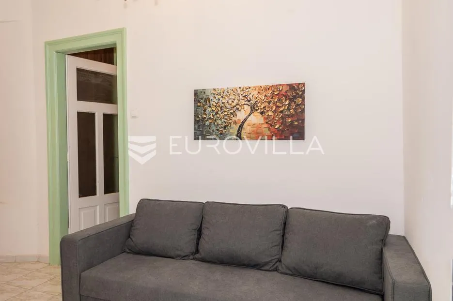 rijeka, centar, prostrani dvosoban stan 84 m², balkon - slika 13