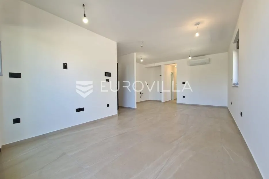 vir, apartman s krovnom terasom, pogled na more - slika 22