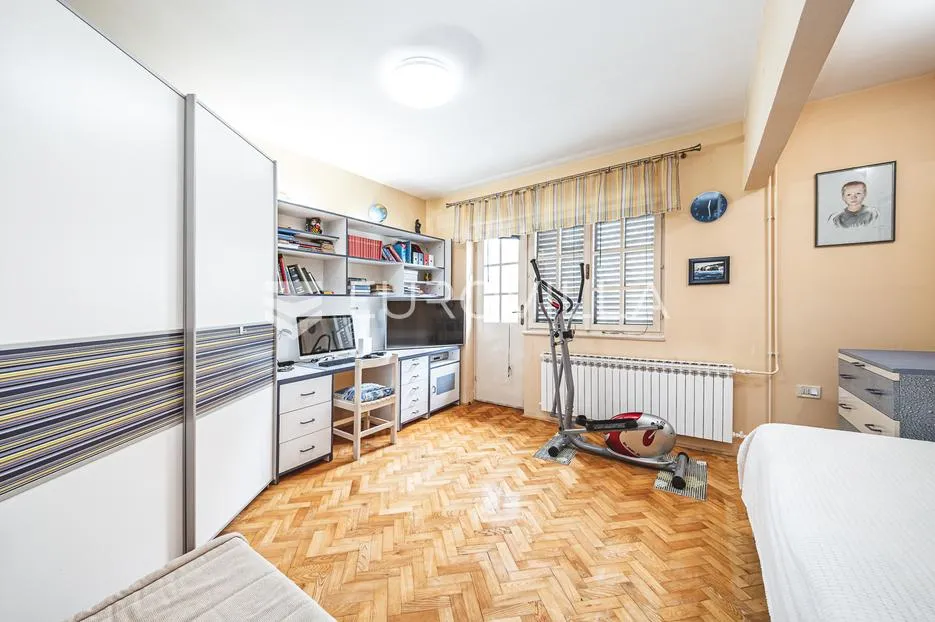 zagreb, mlinovi, odlična kuća u nizu s vrtom, garaža - slika 10